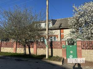 Коттедж 250м&sup2;, 2-этажный, участок 15 сот.  