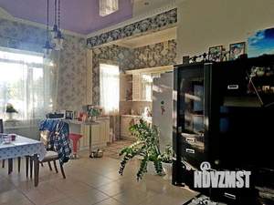 Дом 250м², 2-этажный, участок 15 сот.  