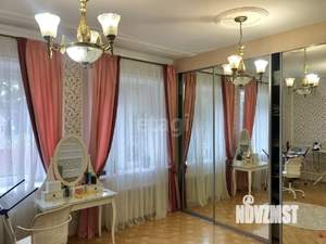 Дом 181м², 2-этажный, участок 20 сот.  