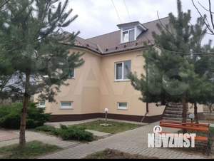 Дом 260м&sup2;, 3-этажный, участок 15 сот.  