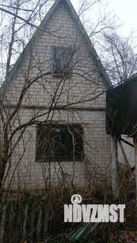 Дом 30м&sup2;, 2-этажный, участок 5 сот.  