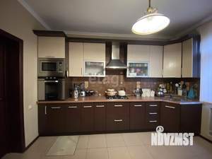Дом 183м², 2-этажный, участок 14 сот.  