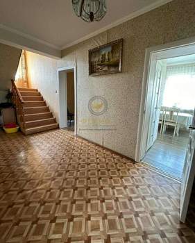 Дом 200м², 2-этажный, участок 18 сот.  