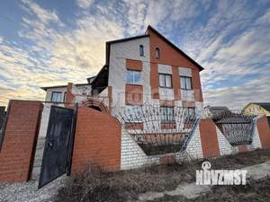 Дом 439м², 3-этажный, участок 15 сот.  