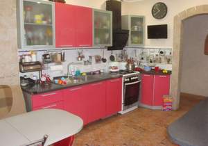 Дом 232м², 3-этажный, участок 15 сот.  