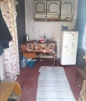 Дом 20м&sup2;, 2-этажный, участок 6 сот.  