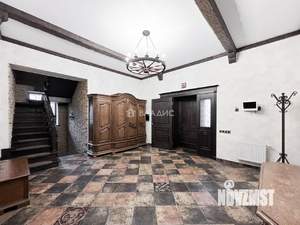 Дом 600м&sup2;, 3-этажный, участок 25 сот.  