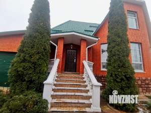 Дом 280м², 2-этажный, участок 15 сот.  