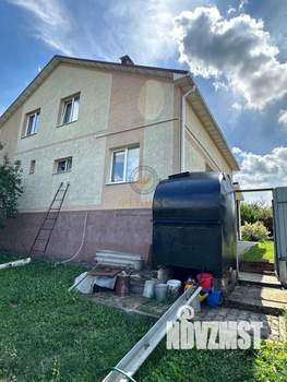 Коттедж 200м², 2-этажный, участок 18 сот.  
