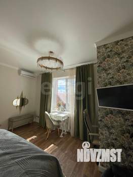 Дом 260м², 2-этажный, участок 15 сот.  