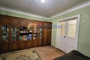 Дом 100м&sup2;, 2-этажный, участок 8 сот.  