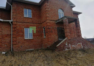 Дом 468м&sup2;, 2-этажный, участок 25 сот.  