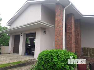 Дом 250м&sup2;, 2-этажный, участок 15 сот.  