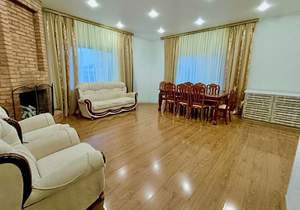 Дом 467м&sup2;, 3-этажный, участок 15 сот.  