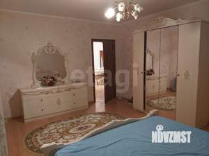 Дом 180м&sup2;, 2-этажный, участок 15 сот.  