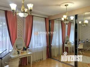 Дом 497м², 3-этажный, участок 20 сот.  