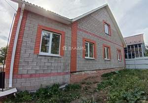 Дом 199м², 2-этажный, участок 14 сот.  