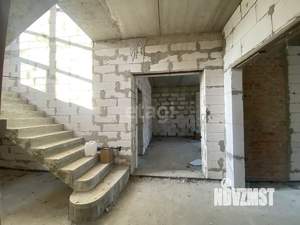 Дом 230м², 2-этажный, участок 15 сот.  