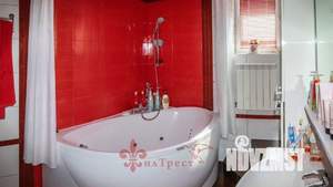 Коттедж 365м&sup2;, 3-этажный, участок 9 сот.  