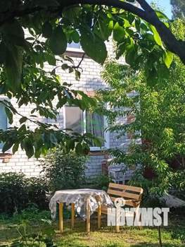 Дом 160м&sup2;, 2-этажный, участок 11 сот.  