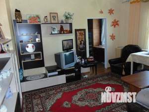 Дом 42м&sup2;, 2-этажный, участок 4 сот.  