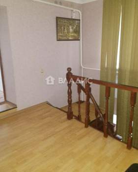 Дом 230м², 2-этажный, участок 15 сот.  