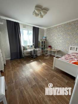 Дом 260м², 2-этажный, участок 15 сот.  