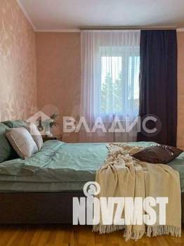 Дом 212м&sup2;, 2-этажный, участок 10 сот.  