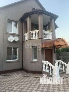 Дом 200м&sup2;, 3-этажный, участок 10 сот.  