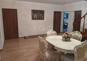 Дом 180м&sup2;, 2-этажный, участок 15 сот.  