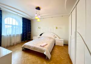 Дом 420м², 3-этажный, участок 12 сот.  