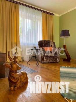 Дом 212м&sup2;, 2-этажный, участок 10 сот.  