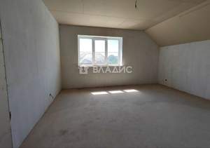 Дом 204м², 2-этажный, участок 8 сот.  