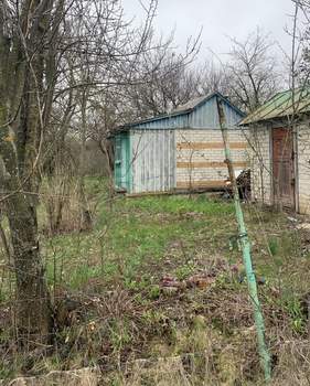 Дом 12м&sup2;, 2-этажный, участок 6 сот.  