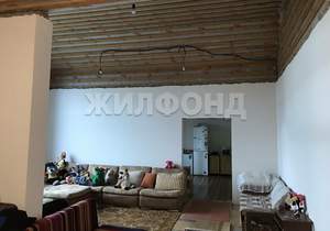 Дом 200м², 2-этажный, участок 10 сот.  