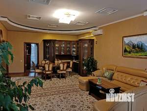 Дом 280м², 2-этажный, участок 15 сот.  