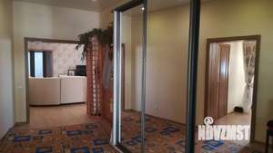 Дом 463м&sup2;, 2-этажный, участок 15 сот.  