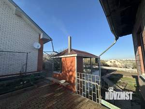 Коттедж 250м&sup2;, 2-этажный, участок 15 сот.  