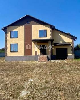 Дом 209м&sup2;, 2-этажный, участок 15 сот.  