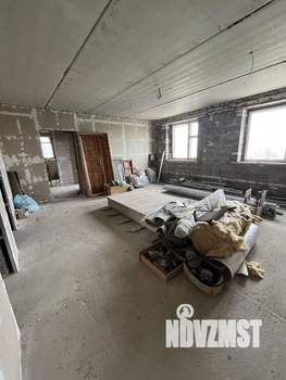 Дом 159м&sup2;, 3-этажный, участок 5 сот.  