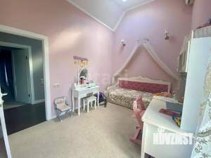 Дом 270м², 3-этажный, участок 15 сот.  