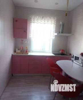 Дом 100м², 2-этажный, участок 8 сот.  