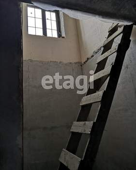 Дом 240м&sup2;, 2-этажный, участок 15 сот.  