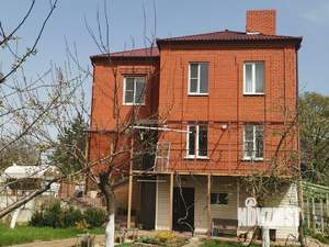 Дом 280м², 2-этажный, участок 15 сот.  