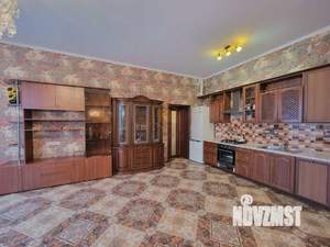 Дом 310м², 2-этажный, участок 15 сот.  