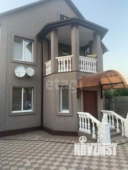 Дом 200м², 3-этажный, участок 10 сот.  