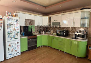 Дом 90м&sup2;, 2-этажный, участок 5 сот.  