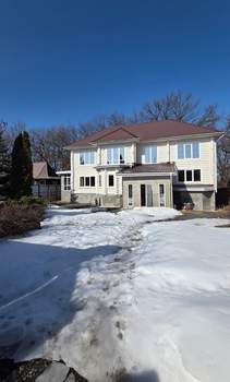 Дом 249м&sup2;, 3-этажный, участок 8 сот.  