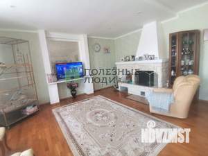 Дом 280м&sup2;, 2-этажный, участок 15 сот.  