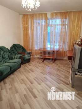 Дом 283м&sup2;, 3-этажный, участок 10 сот.  